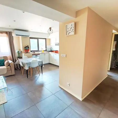 Centre Proche Plages Apartman *